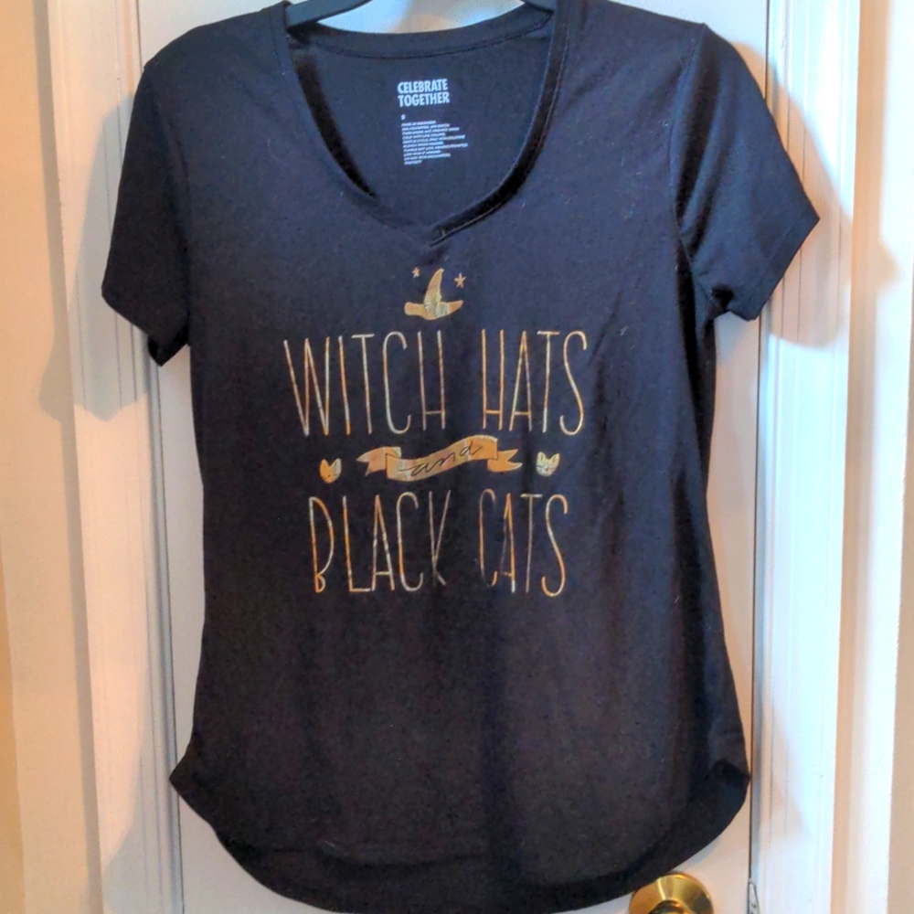 Black V neck graphic tee